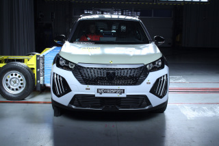 Peugeot 2008 decepciona con una estrella — 5