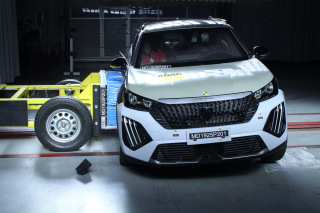 Peugeot 2008 decepciona con una estrella — 8
