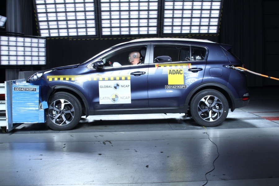 Kia Sportage + 2 Airbags — 1