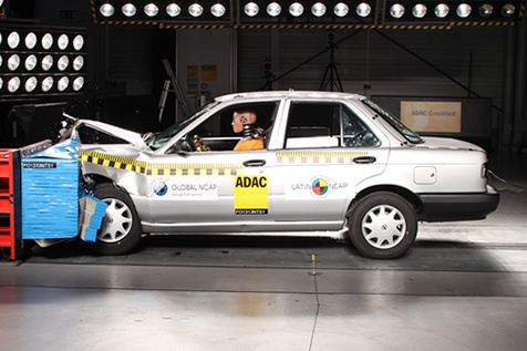 Nissan Tsuru / Sentra B13 - NO Airbags — 1