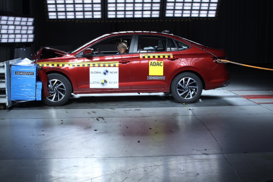 Volkswagen Novo Virtus + 6 Airbags — 1