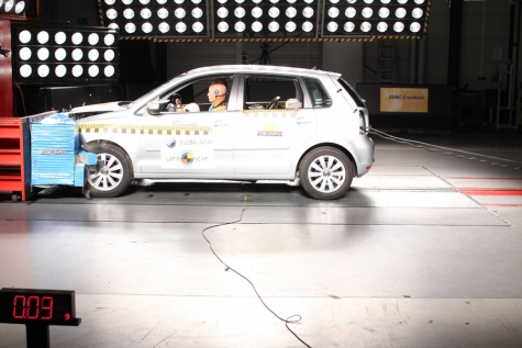 Volkswagen Polo + 2 Airbags — 1